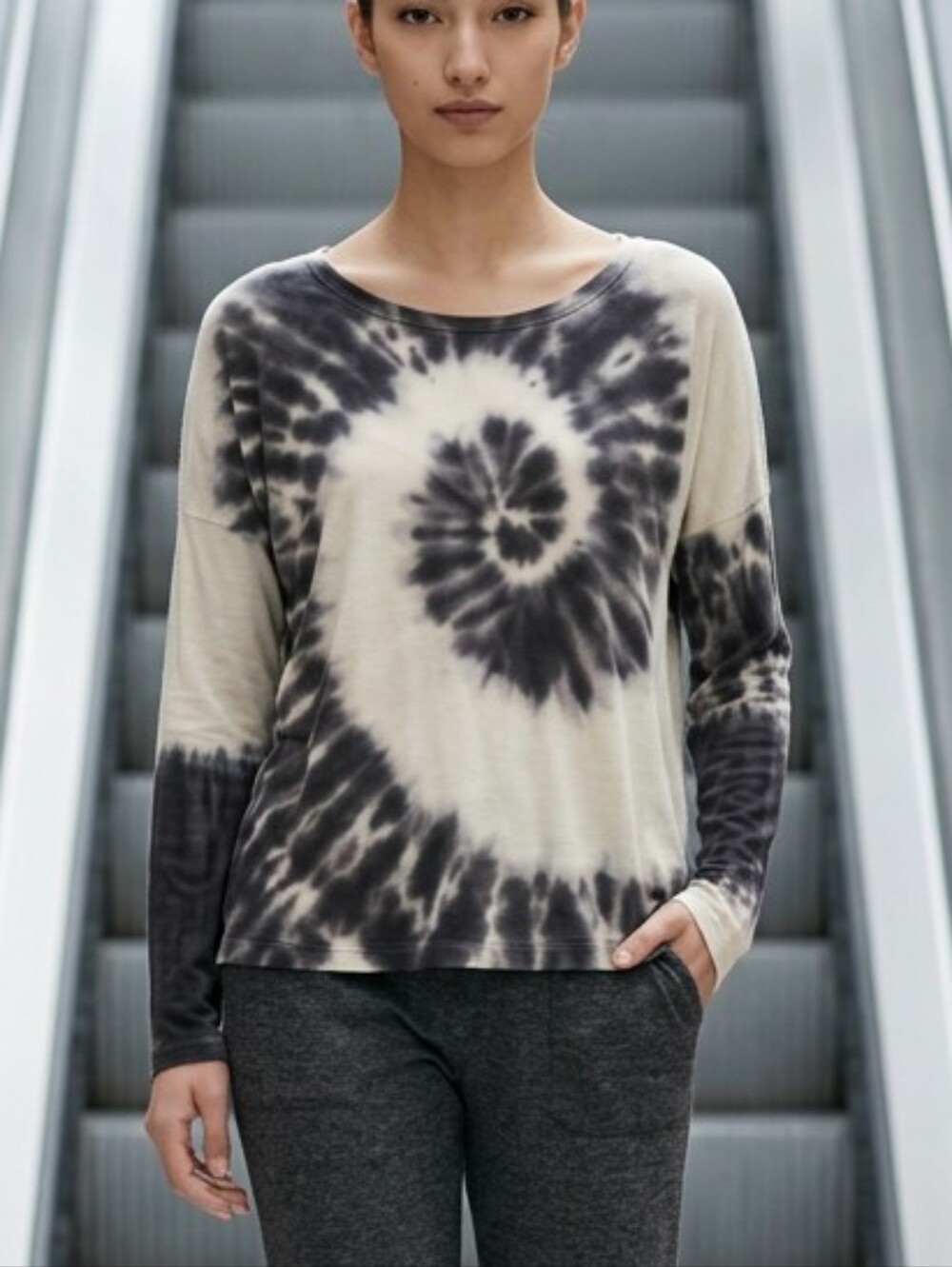 Oversized Women's Long Sleeve Tie-Dye Yoga Lounge Athletic Top Charcoal White